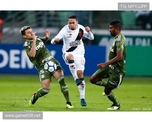 阿赫利重回顶级行列前景引发关注，球队近期表现对竞争格局带来变化