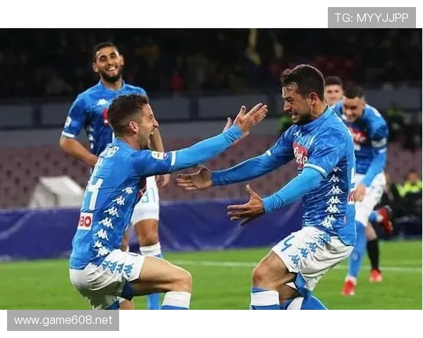 那不勒斯欧冠突破难点：关键战稳定性不足，影响淘汰赛竞争力